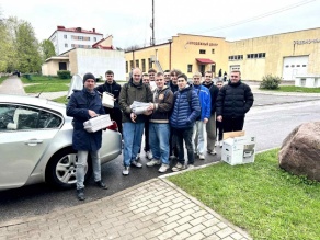 Студенты помогают сохранить лес