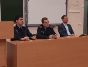 Представители ОГИМ Крук С.С., Ивановский А.А. и начальник ОМС Гурнович М.Н.