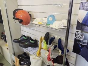  специализированный учебный кабинет охраны труда