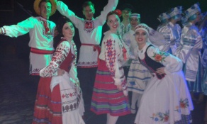 Коллектив народного танца "Блискавица"