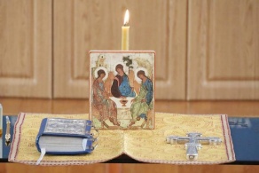 Праздничный молебен. День Святой Троицы Праздничный молебен. День Святой Троицы