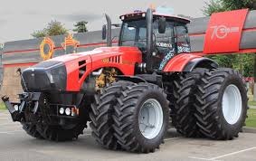 Экскурсия иностранных студентов в Цех испытаний современной тракторной техники ОАО "МТЗ"