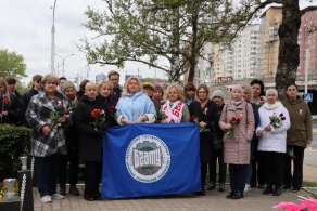 БГАТУ помнит! У братской могилы