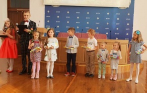 День матери