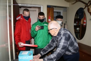 Поздравление ветеранов с Днем Победы