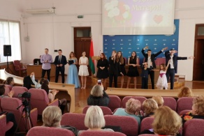 Праздничный концерт ко  Дню матери