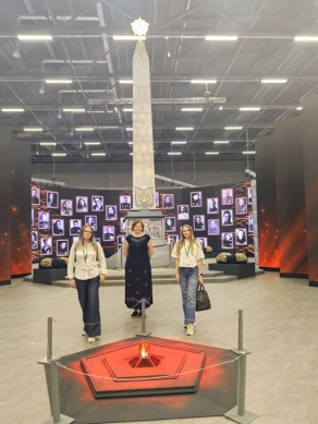 Выставка "Дорога к Победе"