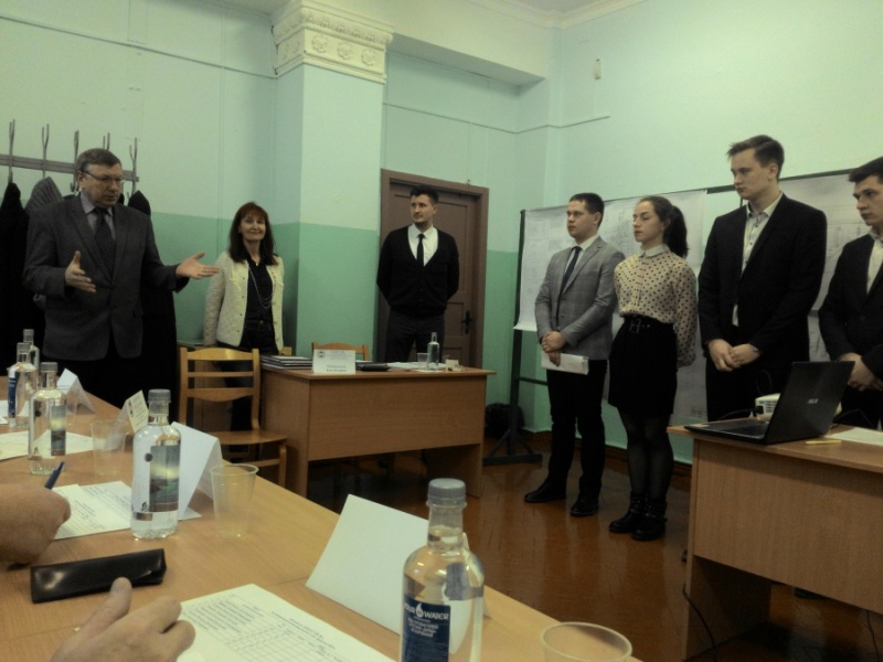 Тихо! Идет защита!