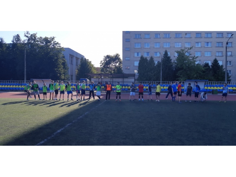 товарищеский матч по футболу