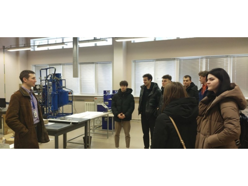 Студенты ИТФ на экскурсии в БелГИСС