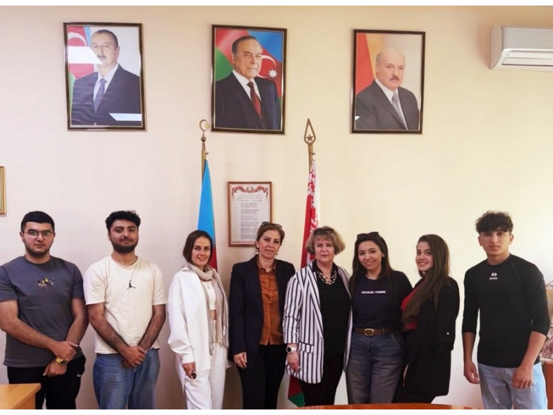 Посещение Бакинского славянского университета