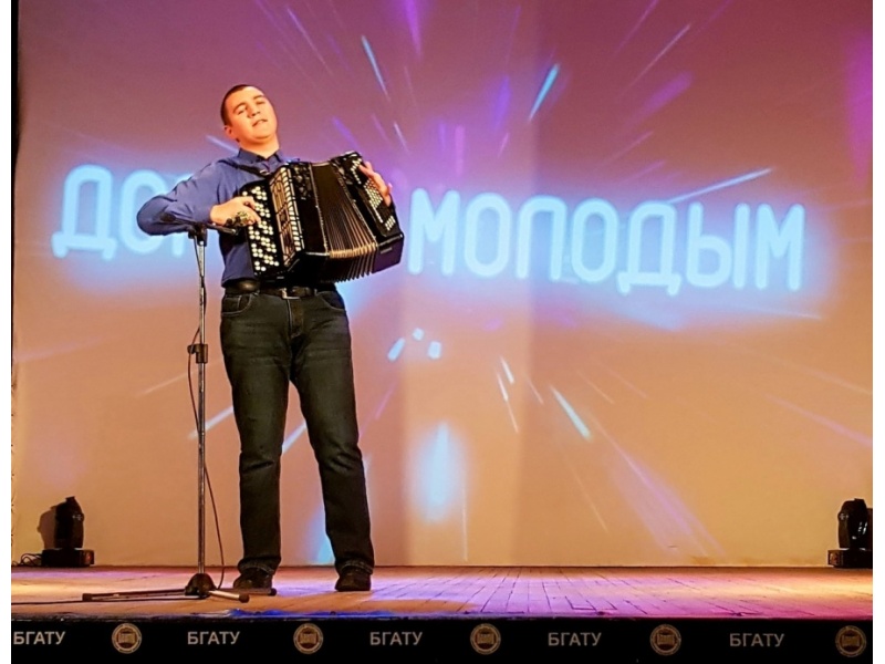 Зайко Артем, студент АМФ, гр. 4м