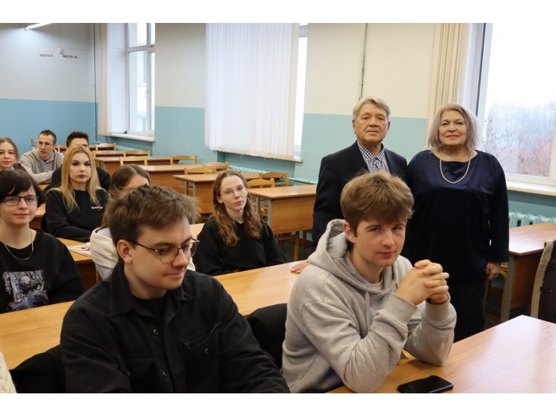 Круглый стол «100 причин почему… или ФПУ глазами студента»