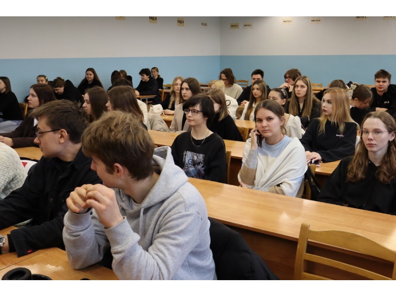 Круглый стол «100 причин почему… или ФПУ глазами студента»