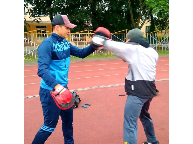 мастер-класс по боксу с кандидатом в мастера спорта Мацкело Владимиром