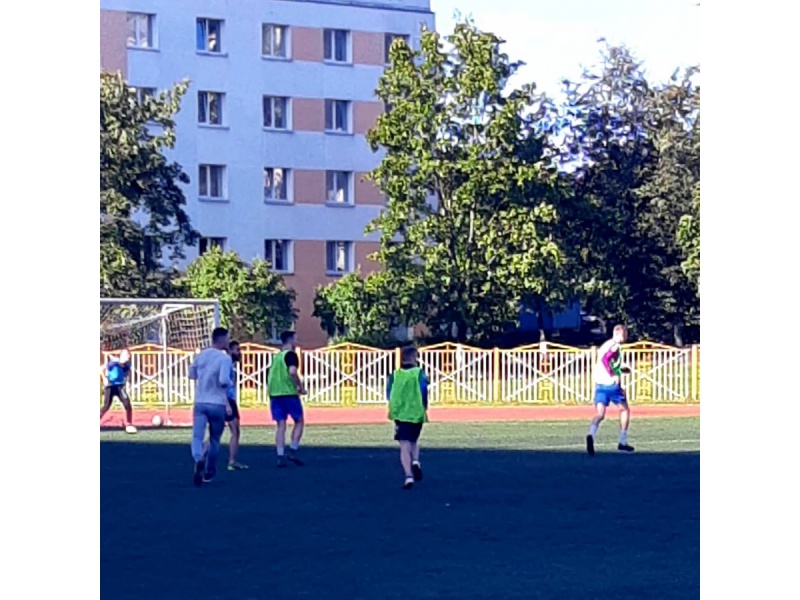 товарищеский матч по футболу