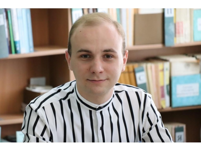 Груша Артем