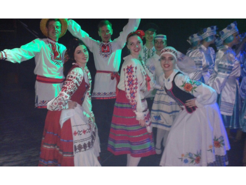 Коллектив народного танца "Блискавица"