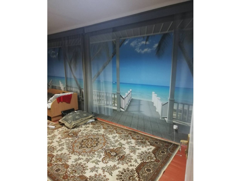 А за окном у нас море?!