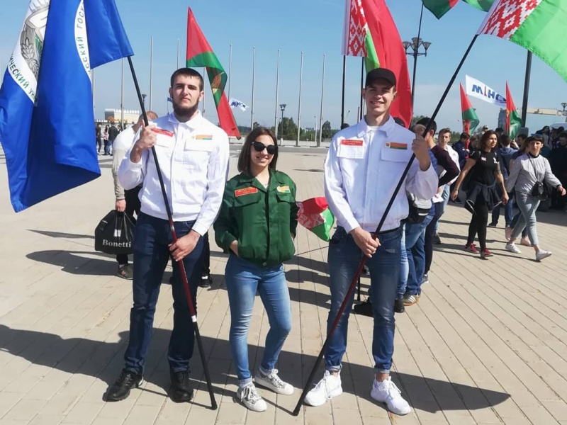 В центре и.о. секретаря ПО ОО "БРСМ" с правами РК БГАТУ Кричевцова Светлана