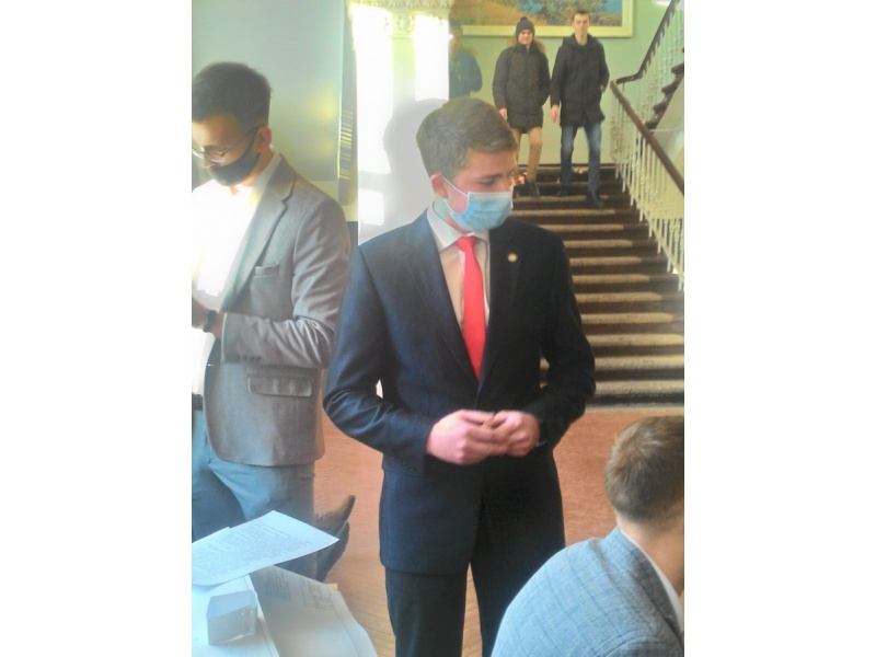 В добрый  час! Староста группы 13пп Подгайский Сергей