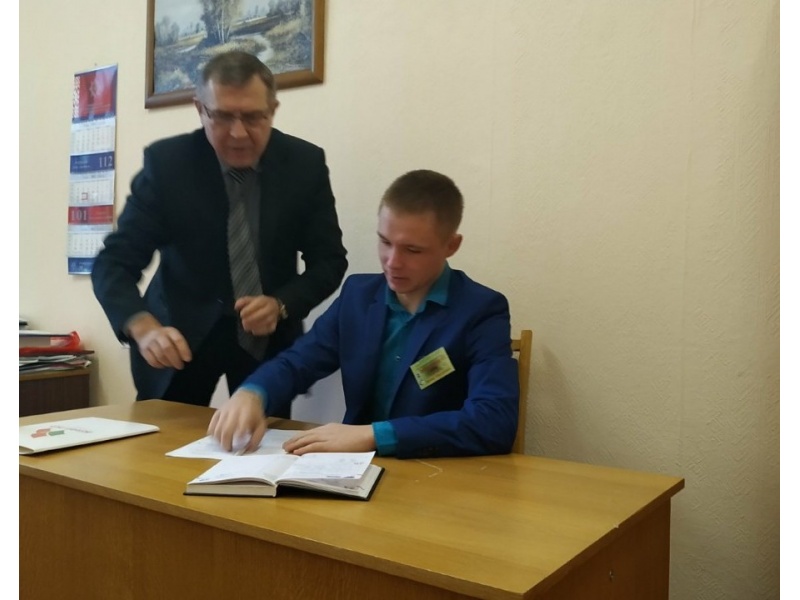 Дублер зам. декана ФТС Кравцов Денис