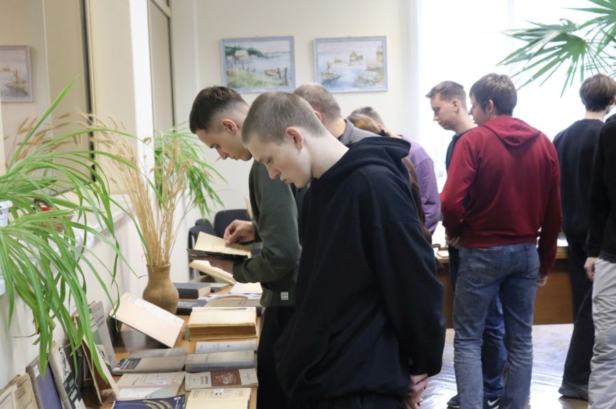 выставка ретро-литературы по сельскому хозяйству «Старые страницы, новые открытия»